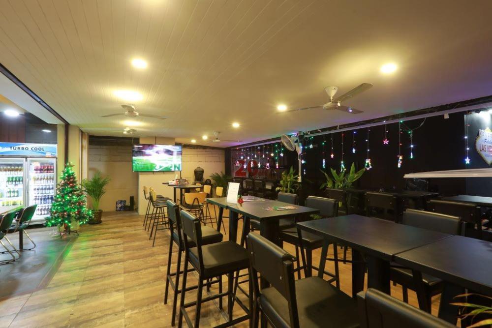 Pasadena Lodge Pattaya ภายนอก รูปภาพ
