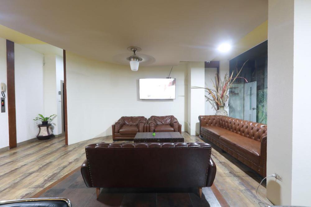 Pasadena Lodge Pattaya ภายนอก รูปภาพ