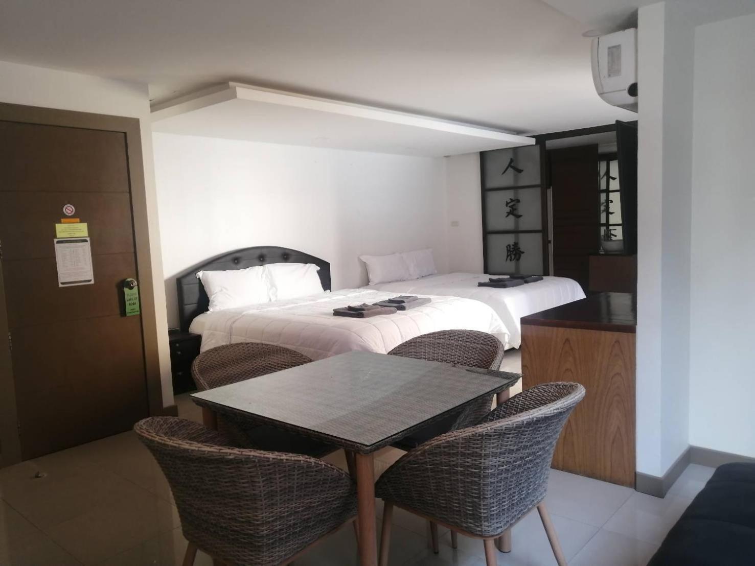 Pasadena Lodge Pattaya ภายนอก รูปภาพ