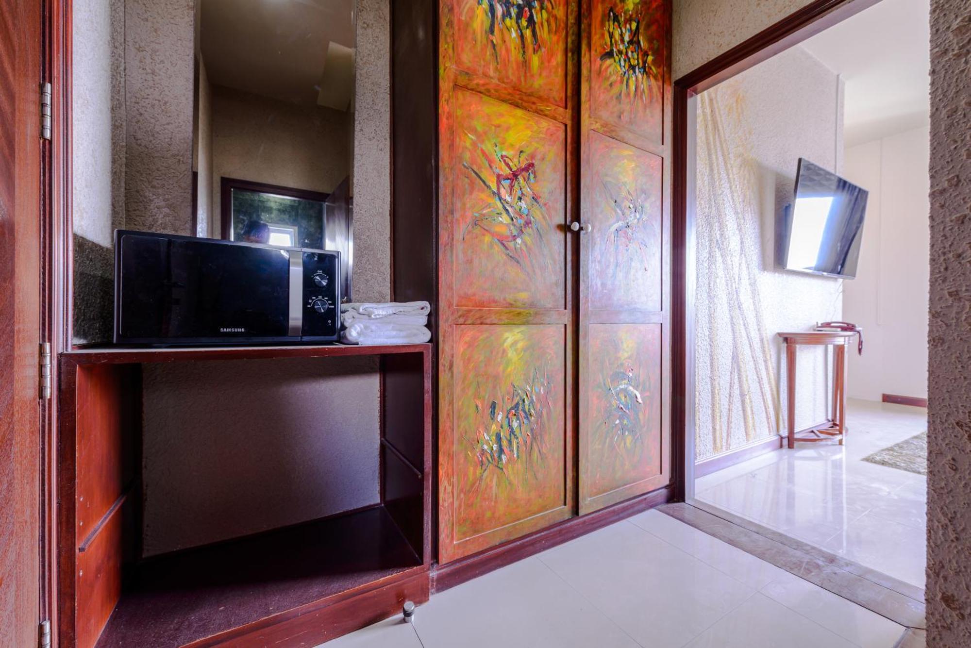 Pasadena Lodge Pattaya ภายนอก รูปภาพ